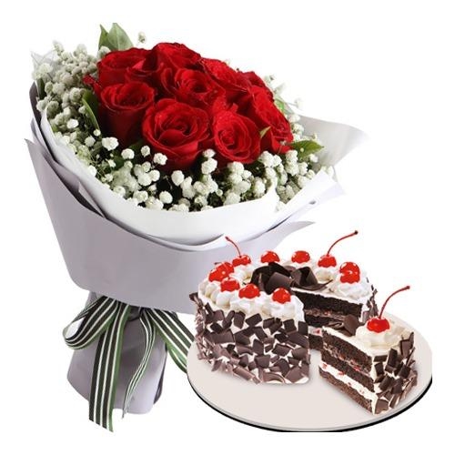 Bouquet of 10 Red Roses and 1/2 Kg Black Forest Cake